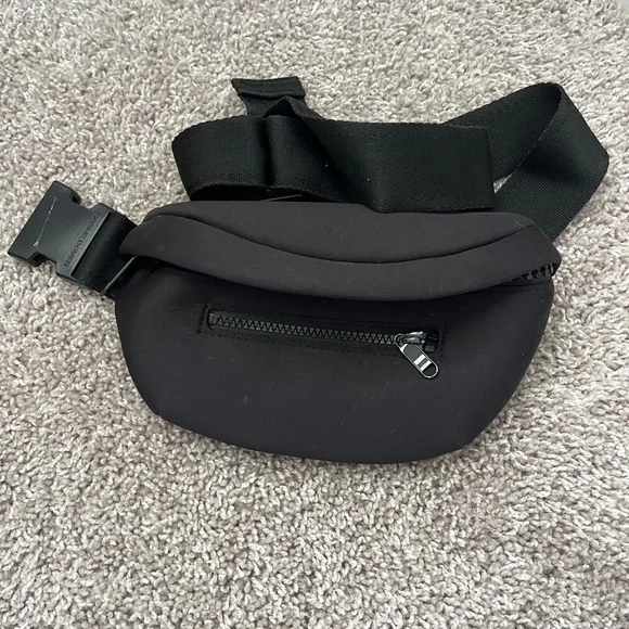 Dagne Dover Ace Fanny Pack - Picture 1 of 2